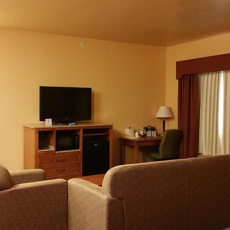 Hiway Inn Express Of Broken Bow Kamer foto