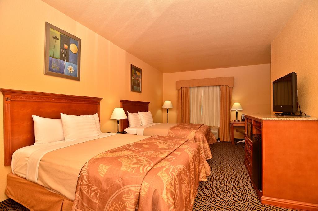 Hiway Inn Express Of Broken Bow Kamer foto