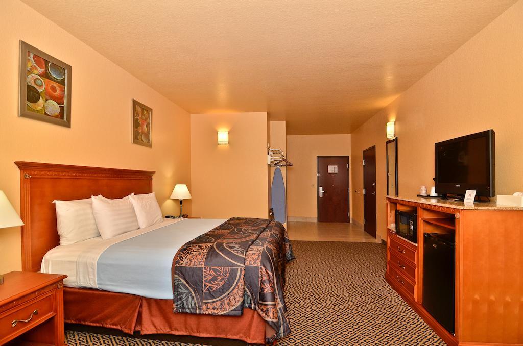 Hiway Inn Express Of Broken Bow Kamer foto